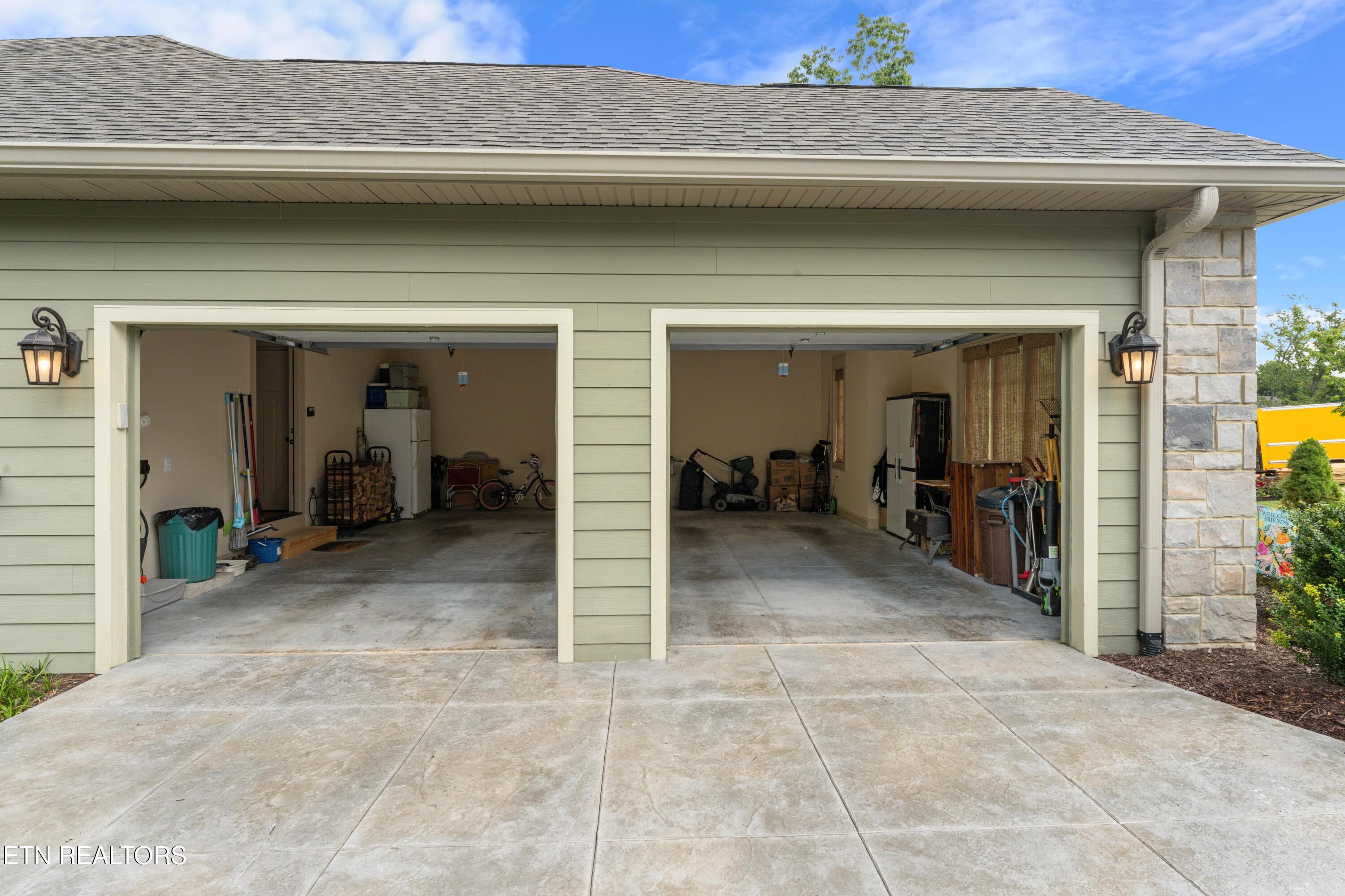 143 Chestnut Ridge Lane Crossville, TN 38558 - Photo 54 of 59 garage 2