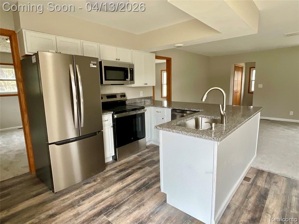 5464 Hollow Corners Road Dryden, MI 48428 - Photo 7 of 39