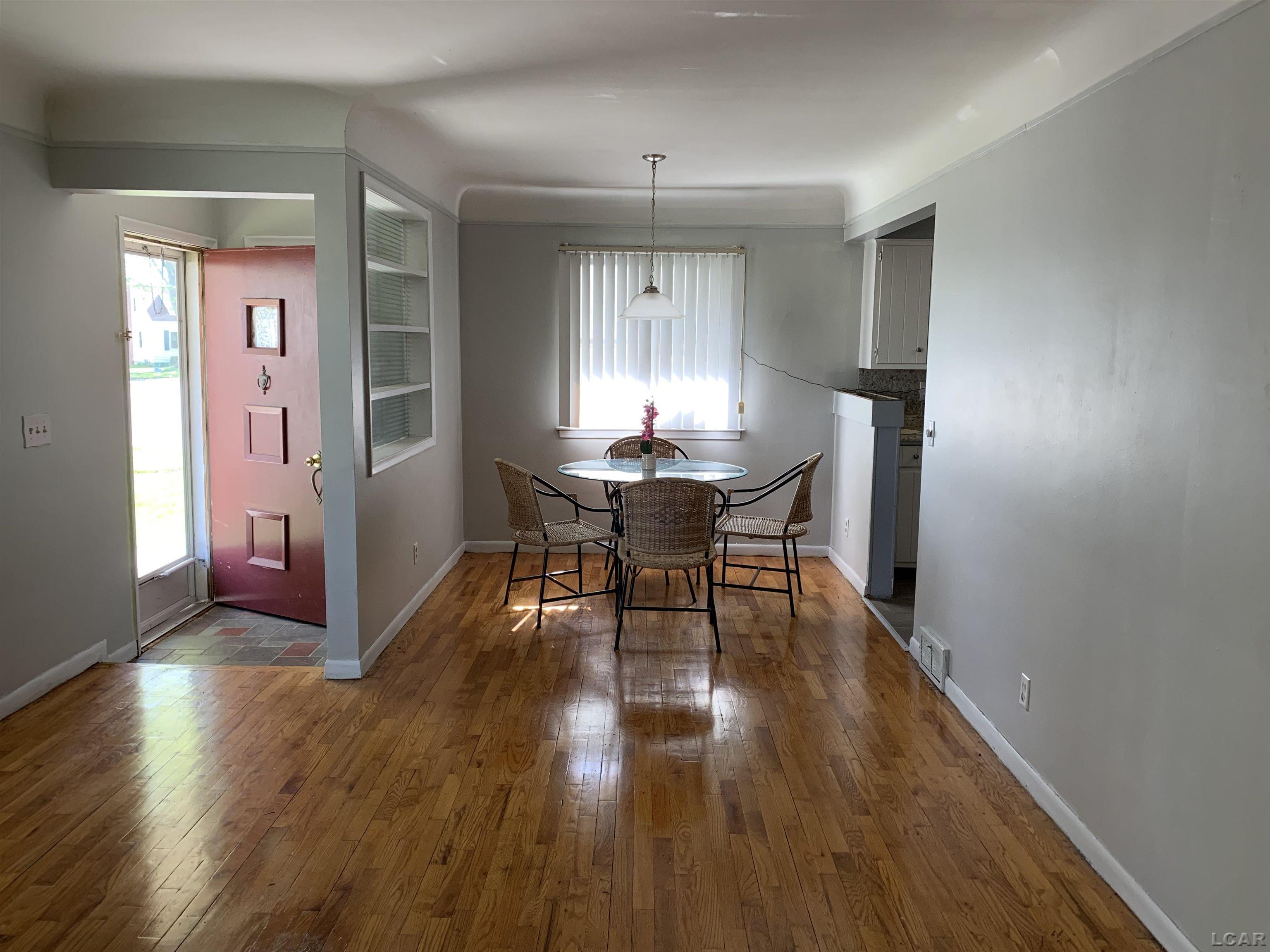 709 Loveland Road Adrian, MI 49221 - Photo 4 of 24