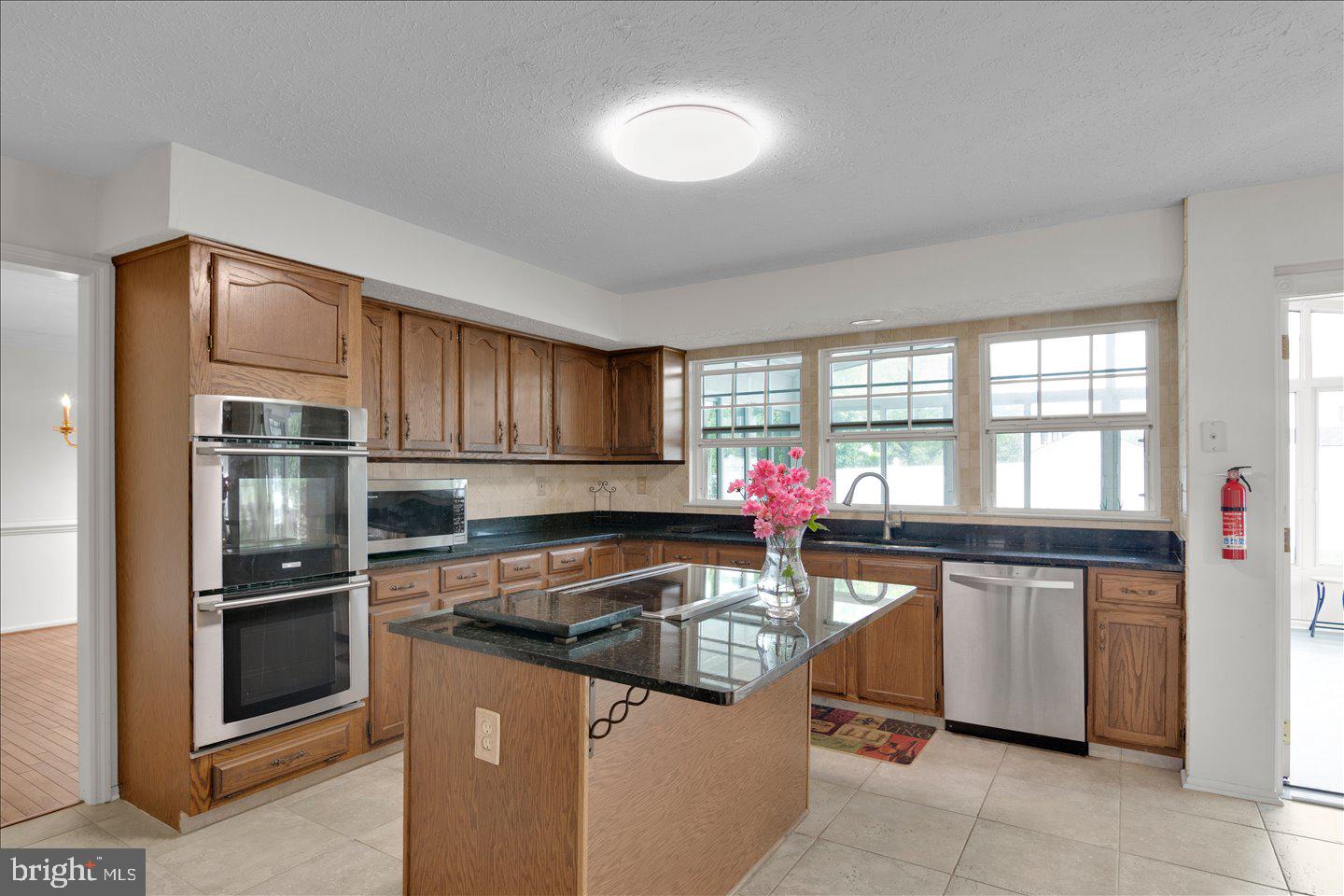 197 Aberdeen Road Williamstown, NJ 08094 - Photo 14 of 60
