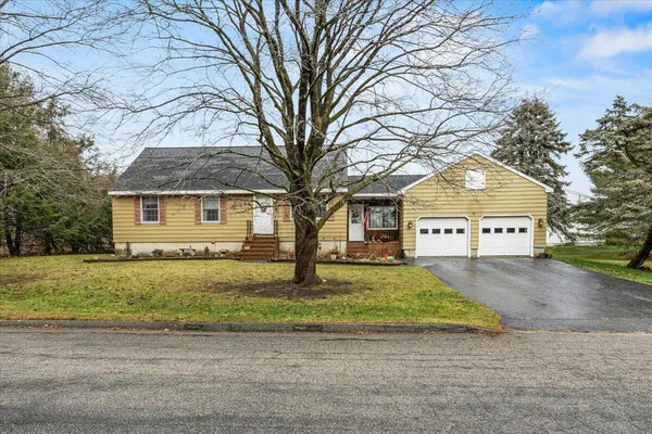 $393,000 | 2 Burleigh Lane, Biddeford, ME 04005