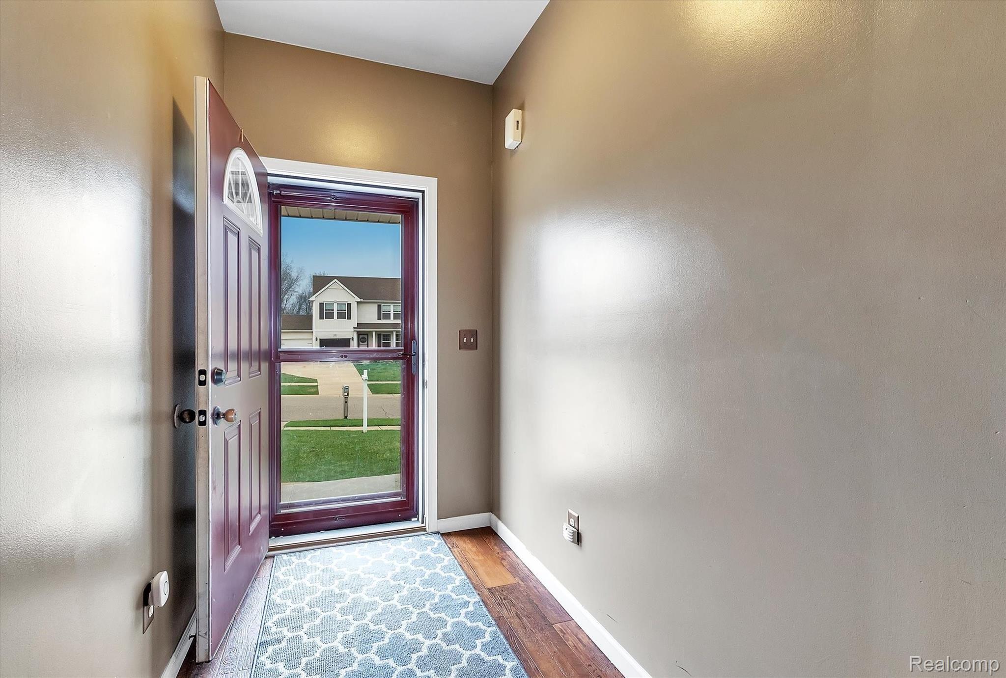 View of entryway in home