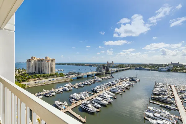 $240,000 | 400 North Flagler Drive, Unit 2004, West Palm Beach, FL 33401