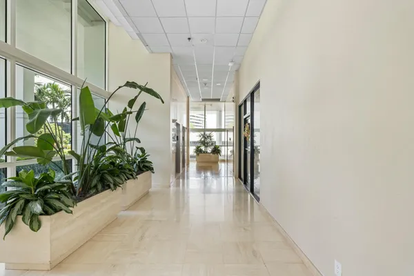 $240,000 | 400 North Flagler Drive, Unit 2004, West Palm Beach, FL 33401