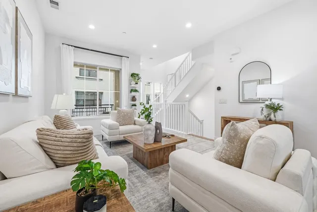 $1,648,000 | 323 Harcot Terrace, Sunnyvale, CA 94085