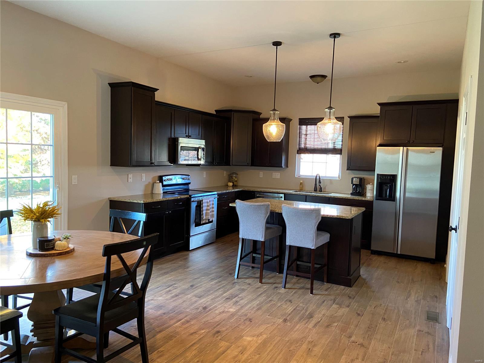 1635 Clover Ridge Columbia, IL 62236 - Photo 3 of 19 Gallery Image 3