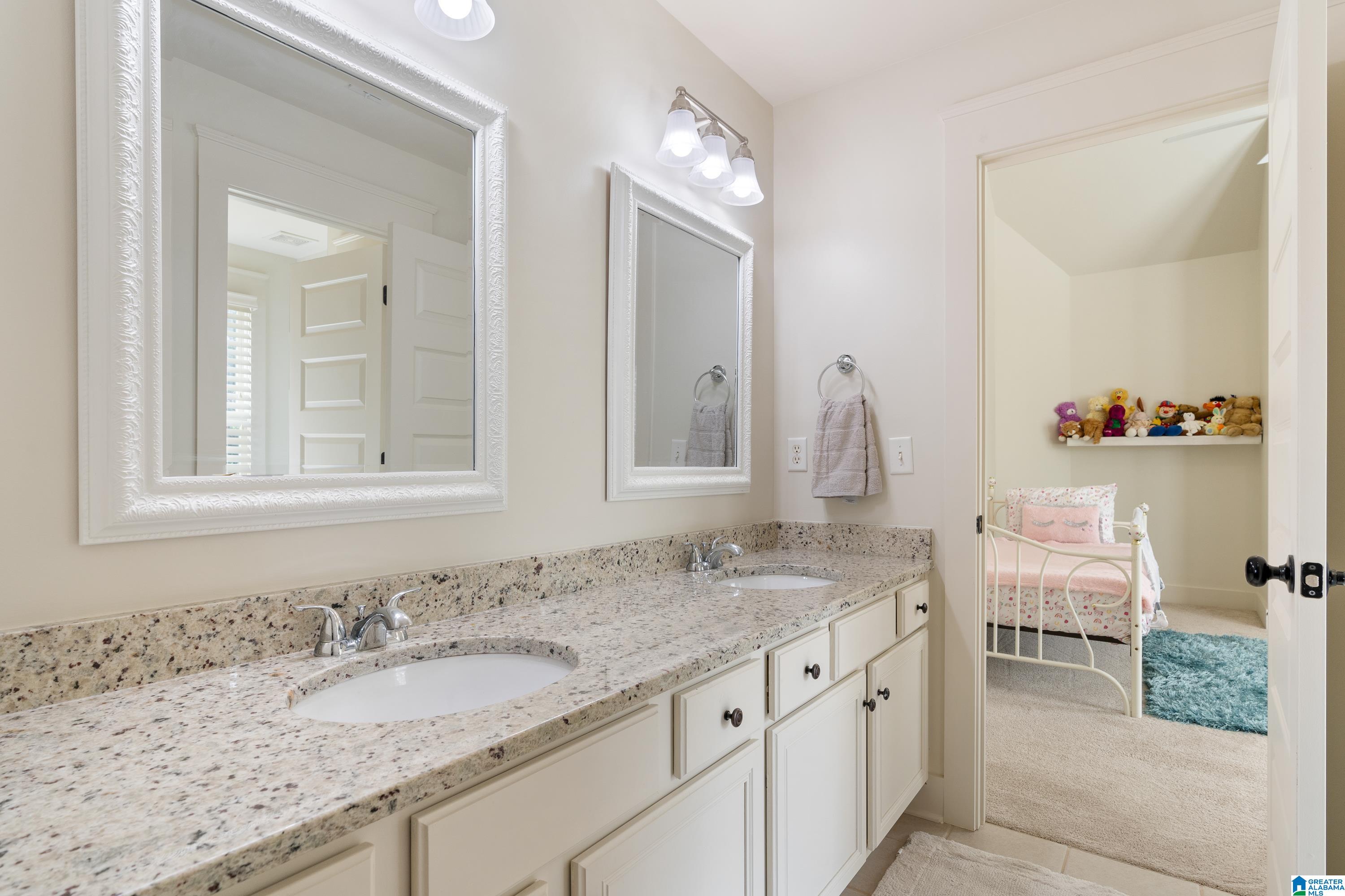 507 Greenbrier Way Hoover, AL 35244 - Photo 44 of 65