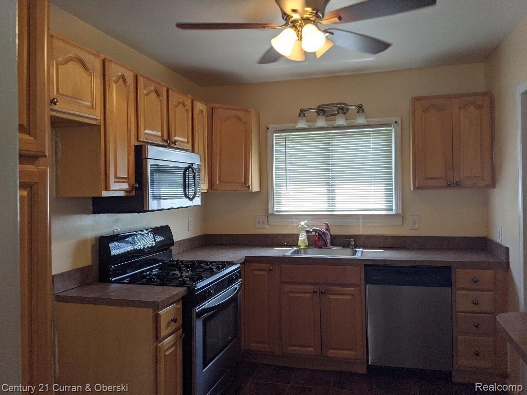 4405 High Street Ecorse, MI 48229 - Photo 7 of 26 High Kitchen 3.jpeg