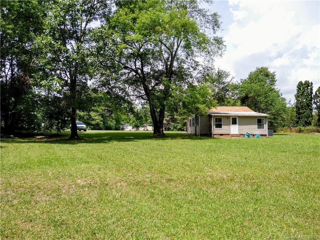 10045 Flowes Store Road Midland, NC 28107 - Photo 5 of 23 Gallery Image 5