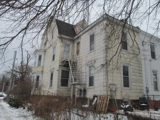 $268,000 | 1 Manning Square, Albany, NY 12206