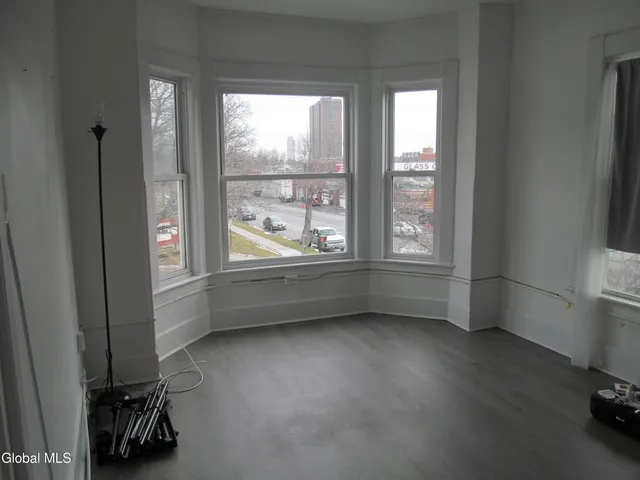 $268,000 | 1 Manning Square, Albany, NY 12206