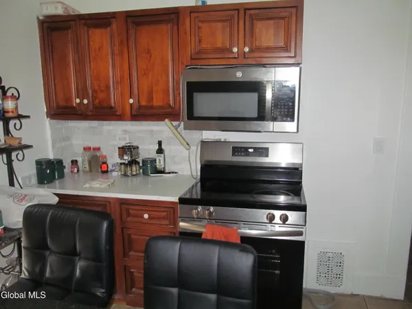 $268,000 | 1 Manning Square, Albany, NY 12206