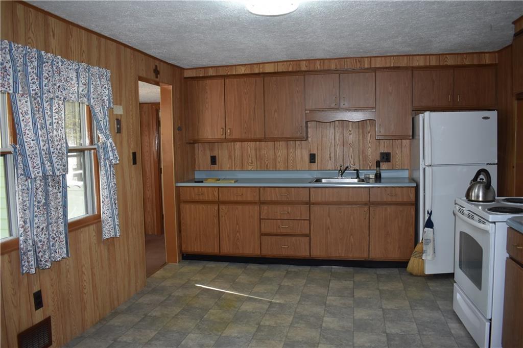 189 Pine Point Road Oxford, ME 04270 - Photo 4 of 21 Photo