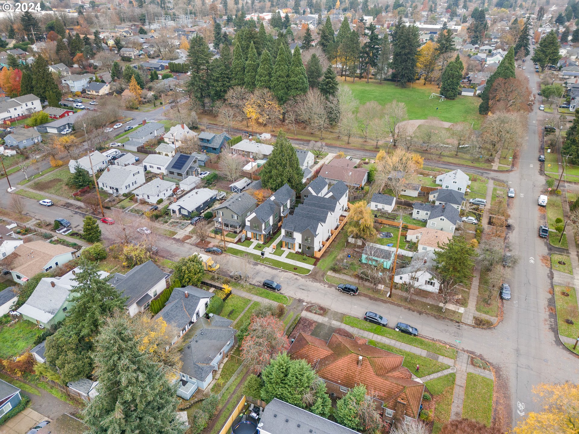 6195 North Amherst Street Portland, OR 97203 - Photo 18 of 20 a view of lake
