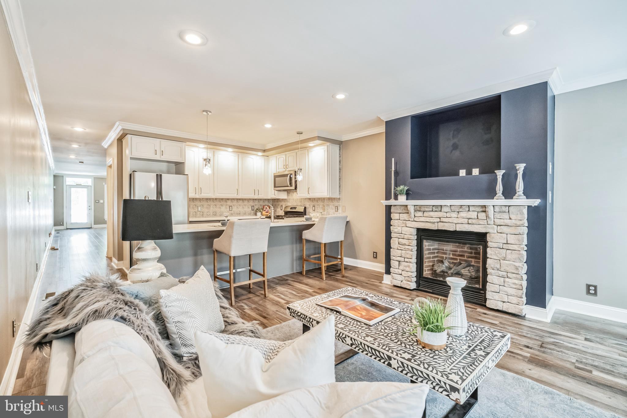 385 Lemonte Street Philadelphia, PA 19128 - Photo 1 of 36 Gallery Image 1