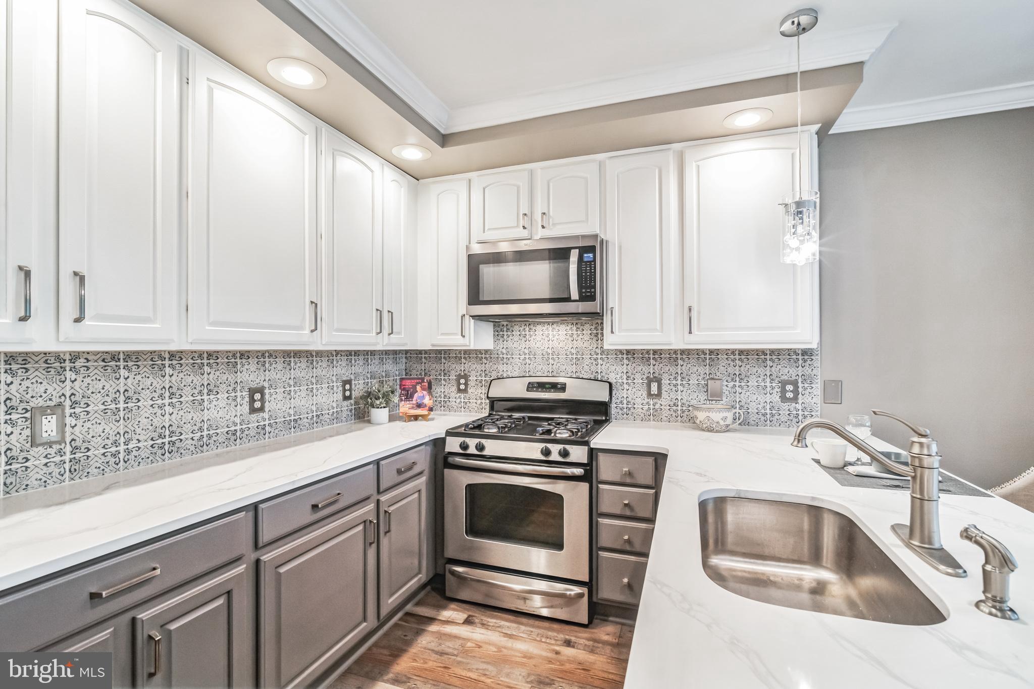 385 Lemonte Street Philadelphia, PA 19128 - Photo 15 of 36 Gallery Image 15