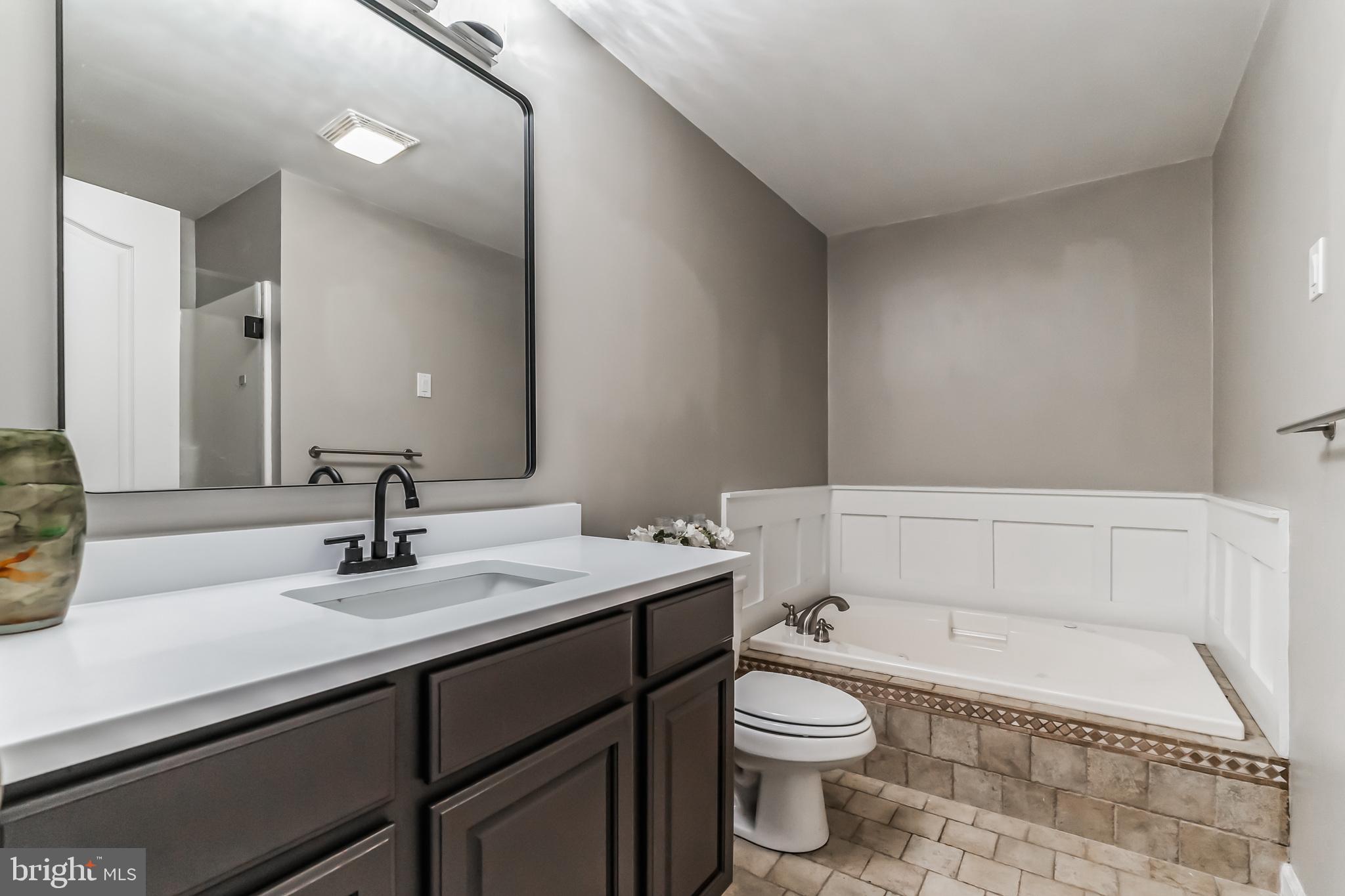 385 Lemonte Street Philadelphia, PA 19128 - Photo 22 of 36 Gallery Image 22