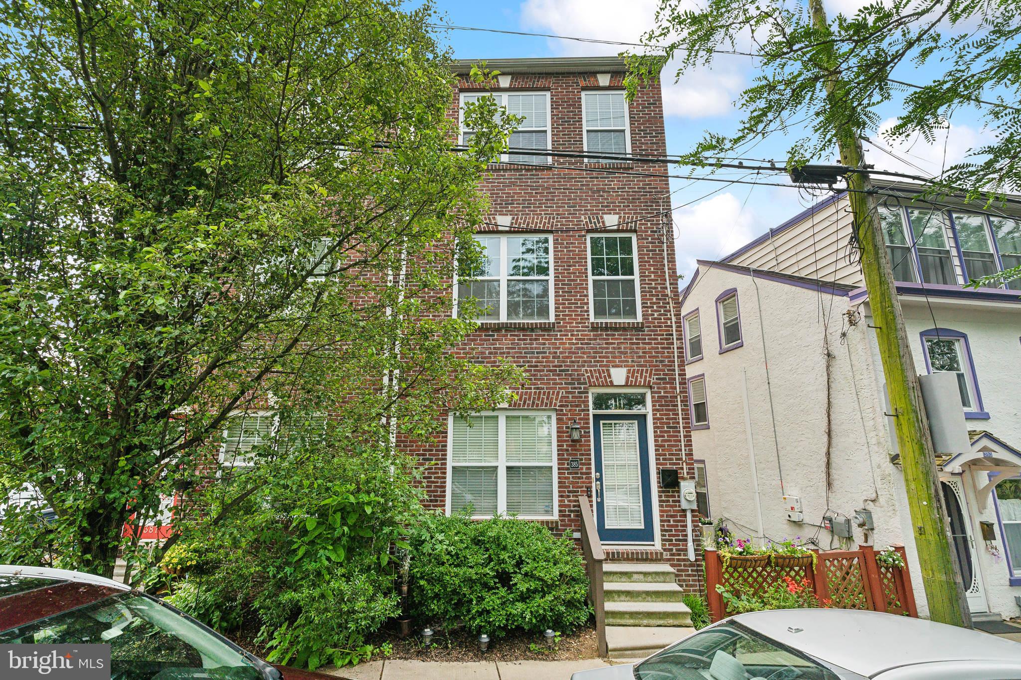 385 Lemonte Street Philadelphia, PA 19128 - Photo 4 of 36 Gallery Image 4