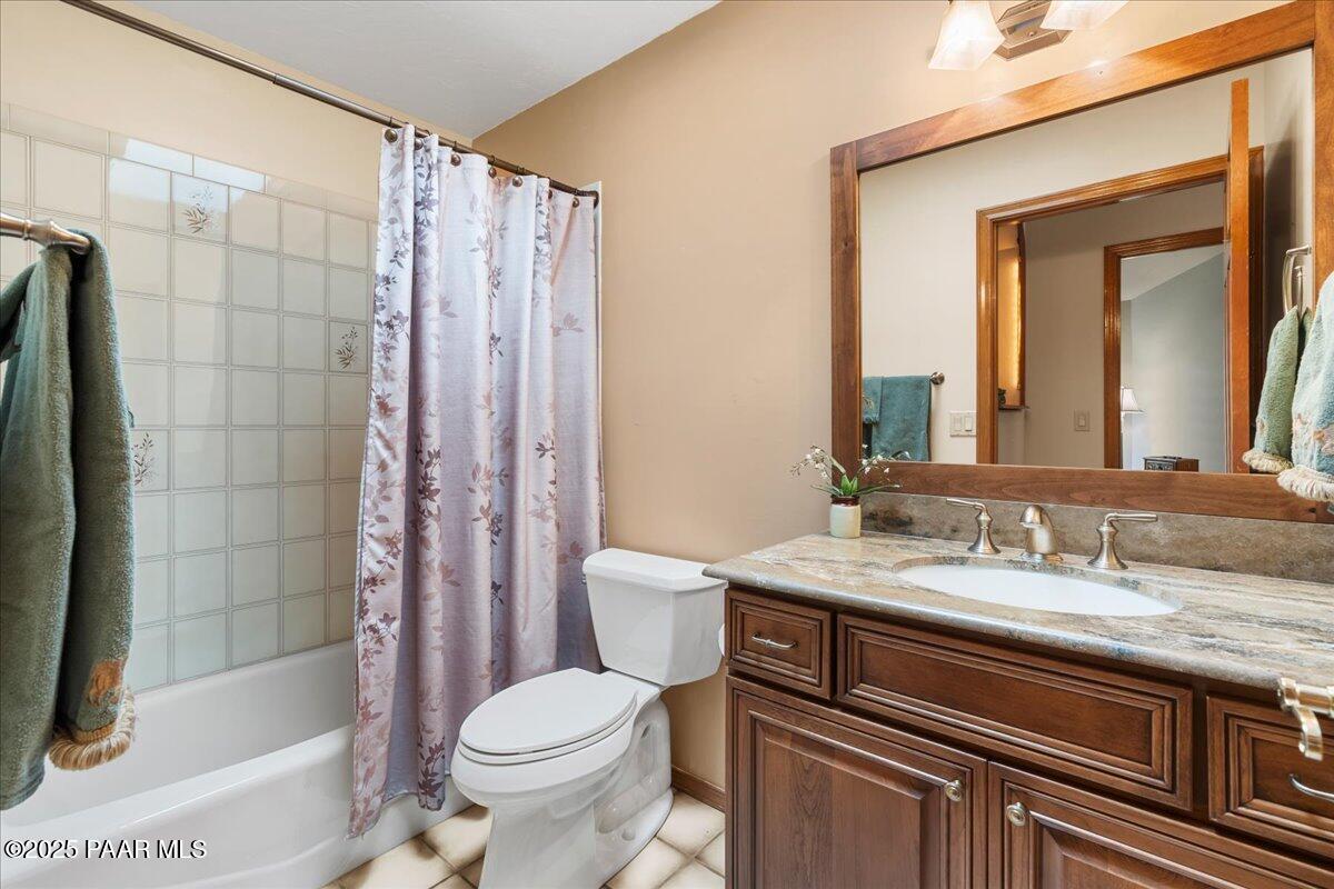1940 Coyote Road Prescott, AZ 86303 - Photo 23 of 39 25-Bathroom