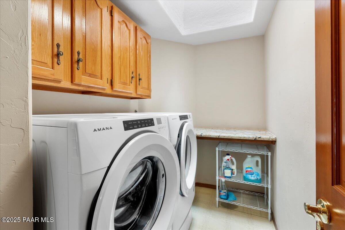 1940 Coyote Road Prescott, AZ 86303 - Photo 24 of 39 17-Laundry Room
