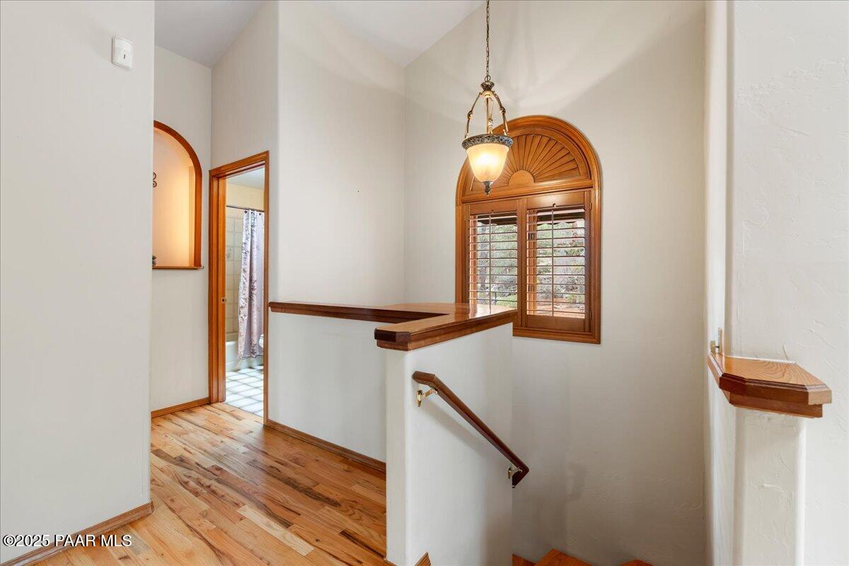1940 Coyote Road Prescott, AZ 86303 - Photo 25 of 39 27-Stairway