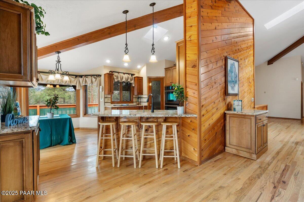 1940 Coyote Road Prescott, AZ 86303 - Photo 10 of 39 08-Bar Area