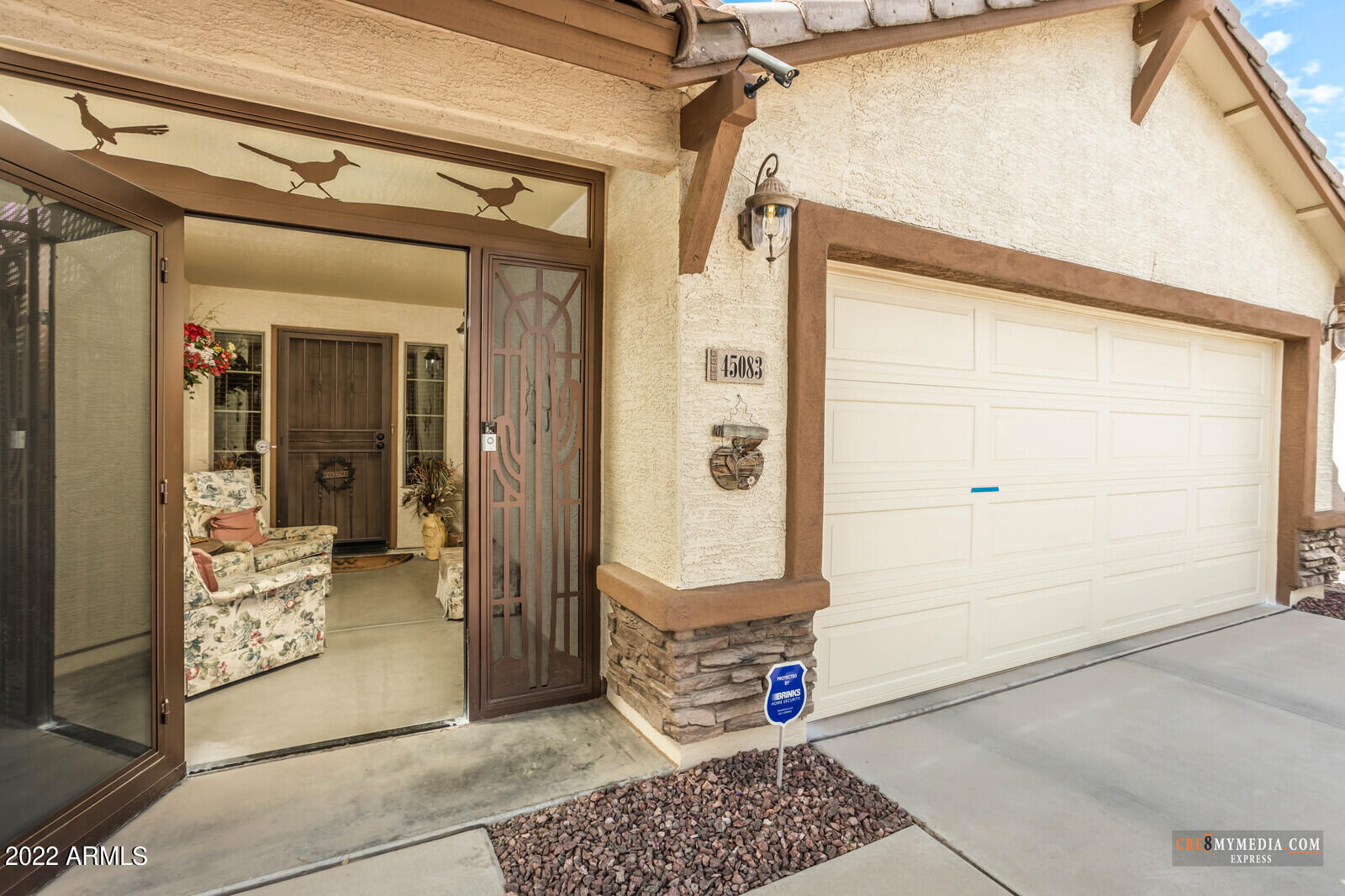 45083 West Norris Road Maricopa, AZ 85139 - Photo 5 of 35 a view of an entryway of the house