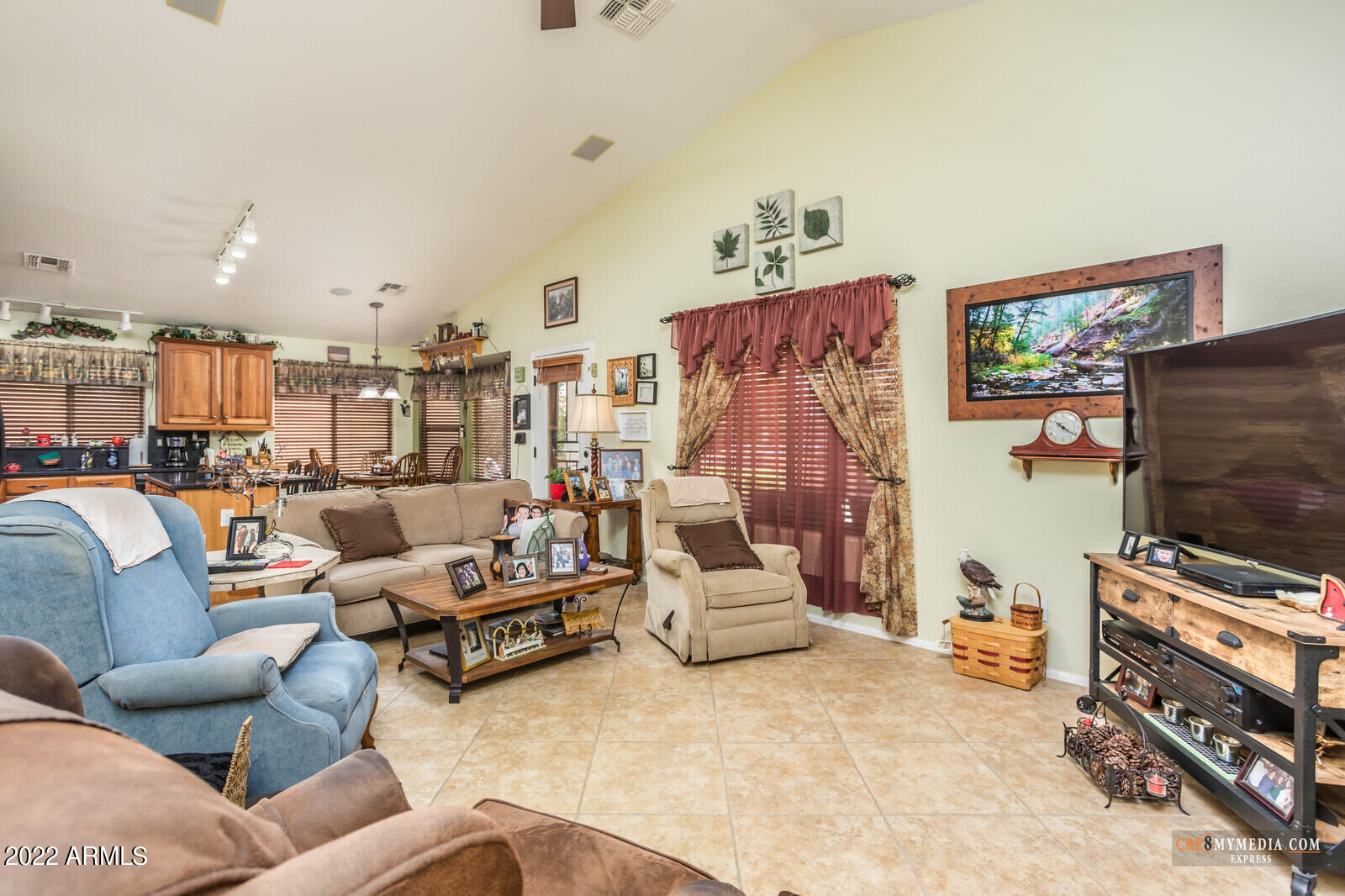 45083 West Norris Road Maricopa, AZ 85139 - Photo 10 of 35 living room