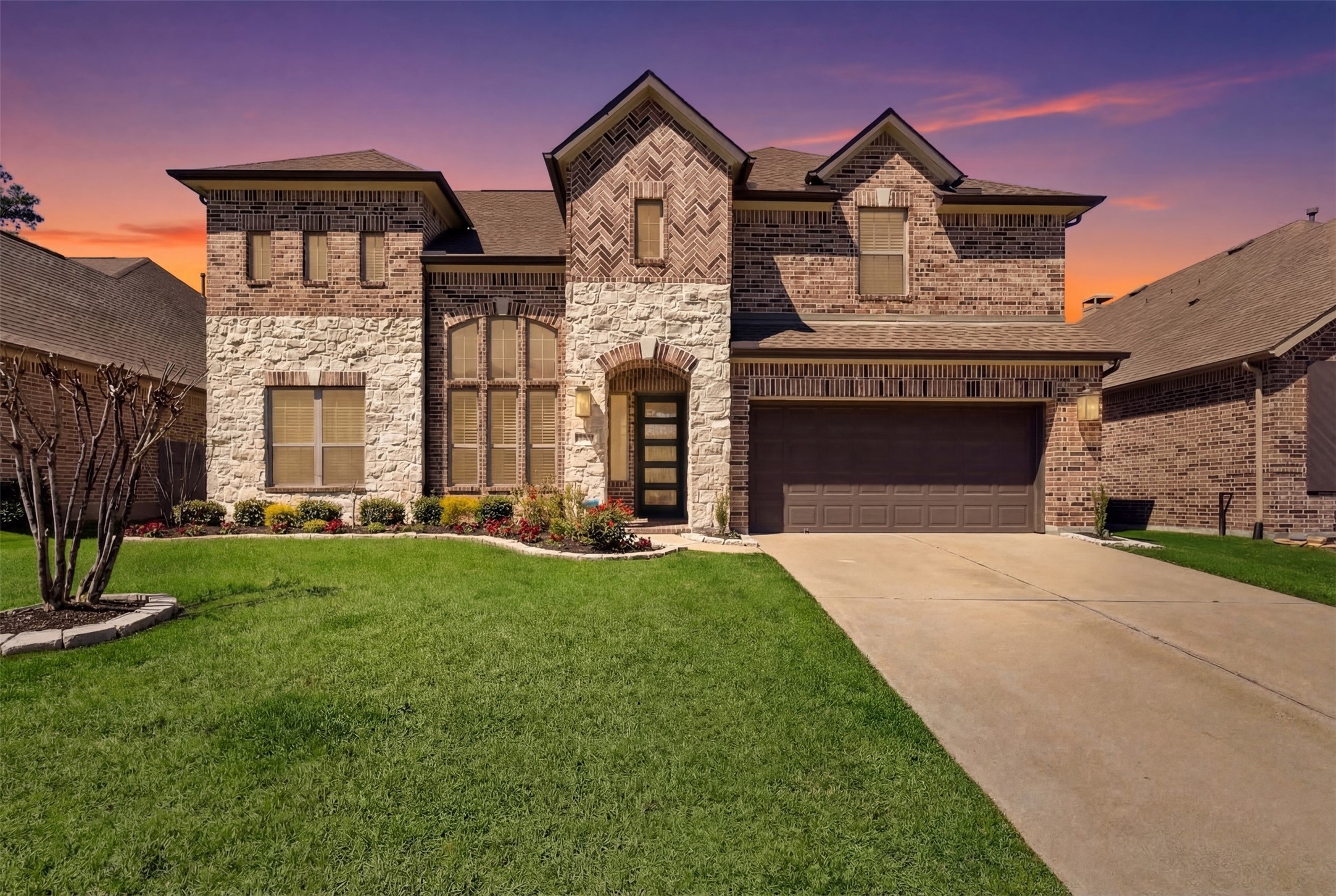 15133 Mahogany Trail Conroe, TX 77302 - Photo 49 of 49 front view of a house with a yard