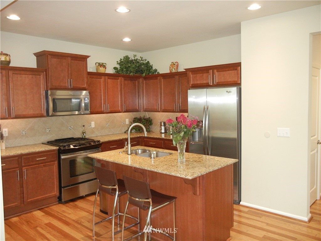18305 38th Avenue Southeast Bothell, WA 98012 - Photo 2 of 15 Gallery Image 2