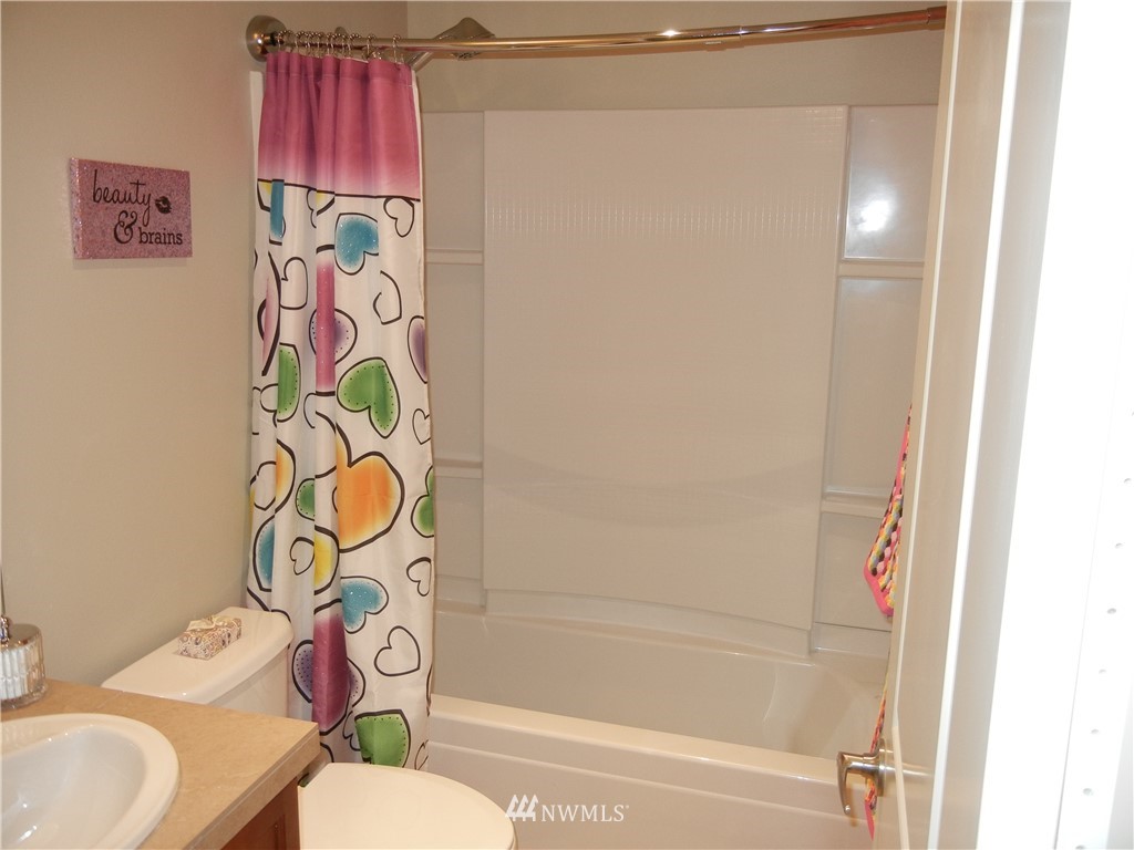 18305 38th Avenue Southeast Bothell, WA 98012 - Photo 7 of 15 Gallery Image 7