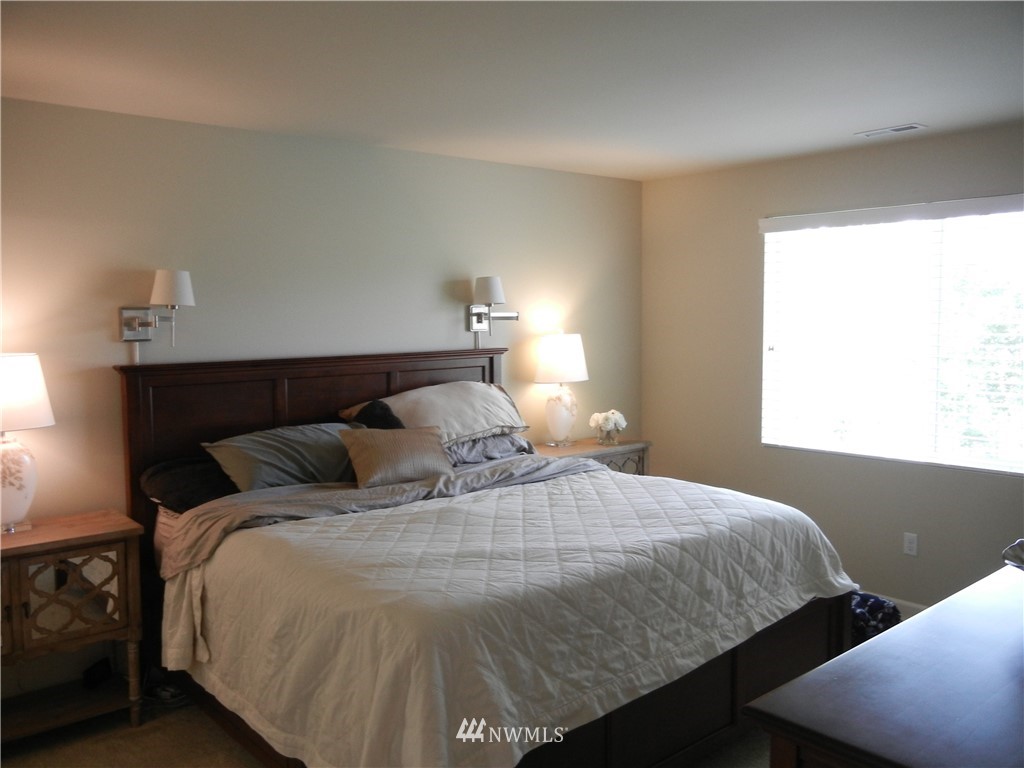 18305 38th Avenue Southeast Bothell, WA 98012 - Photo 9 of 15 Gallery Image 9