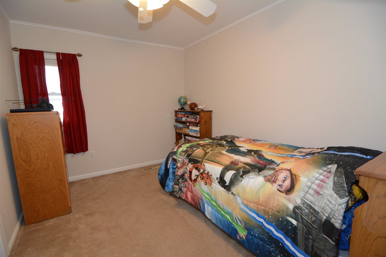 3301 Tremont Road Evansville, IN 47710 - Photo 11 of 14 Gallery Image 11