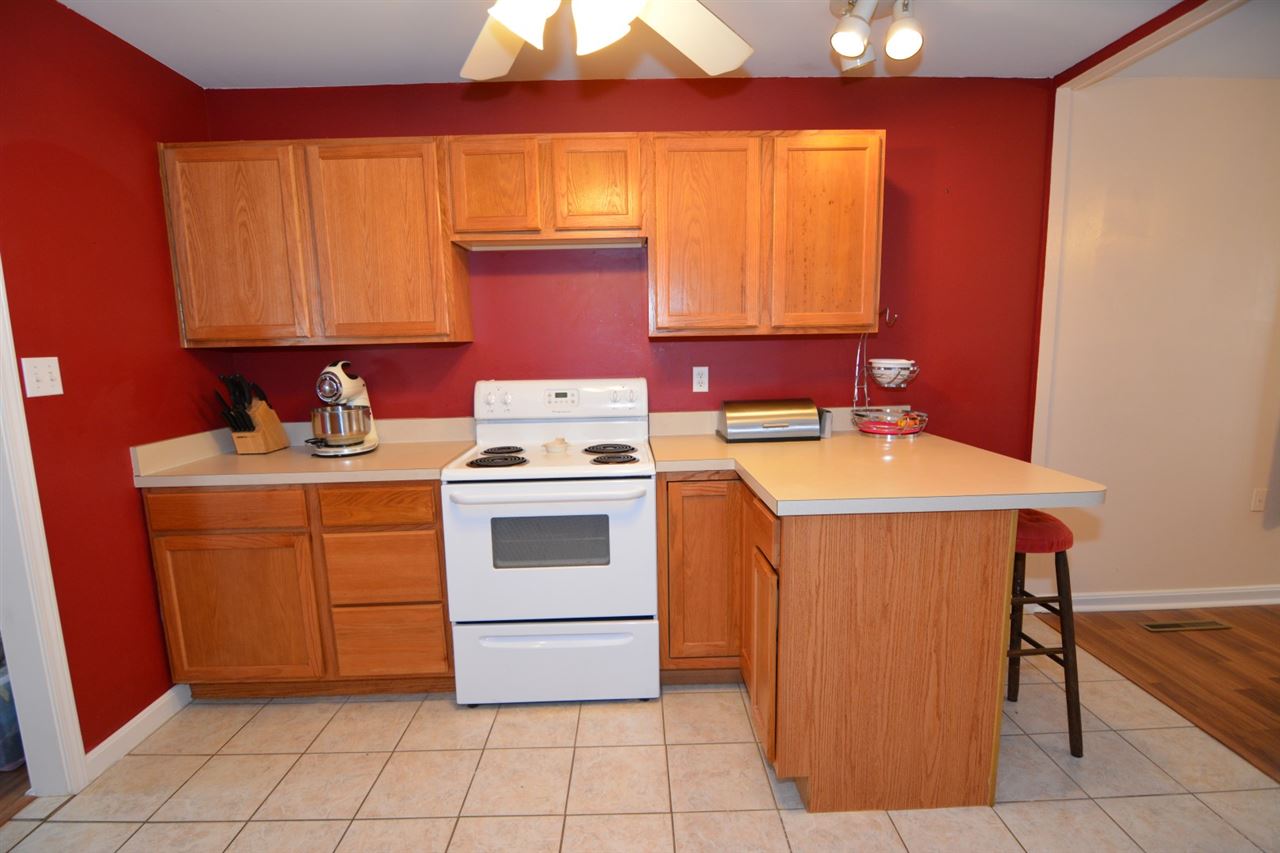 3301 Tremont Road Evansville, IN 47710 - Photo 4 of 14 Gallery Image 4