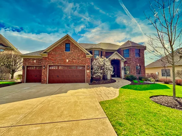 $999,900 | 10 Raes Creek Court, Bolingbrook, IL 60490