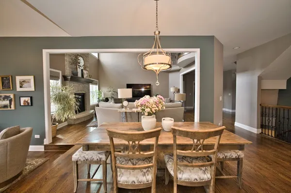 $999,900 | 10 Raes Creek Court, Bolingbrook, IL 60490