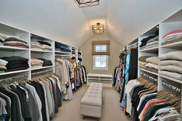 $999,900 | 10 Raes Creek Court, Bolingbrook, IL 60490