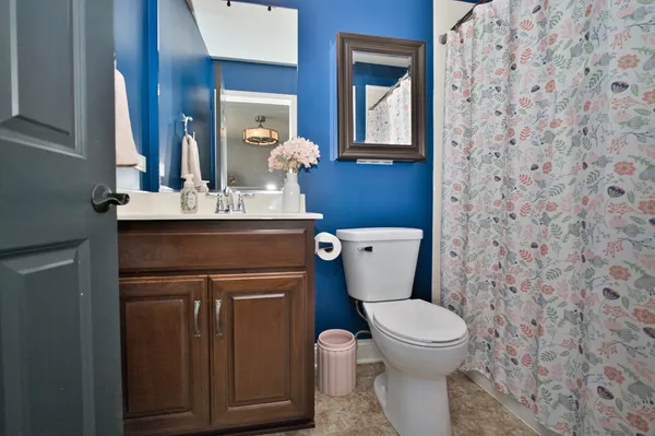 $999,900 | 10 Raes Creek Court, Bolingbrook, IL 60490