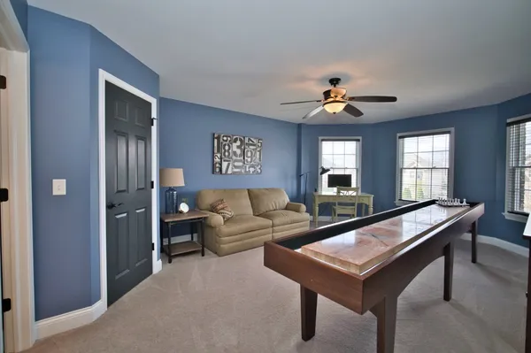 $999,900 | 10 Raes Creek Court, Bolingbrook, IL 60490