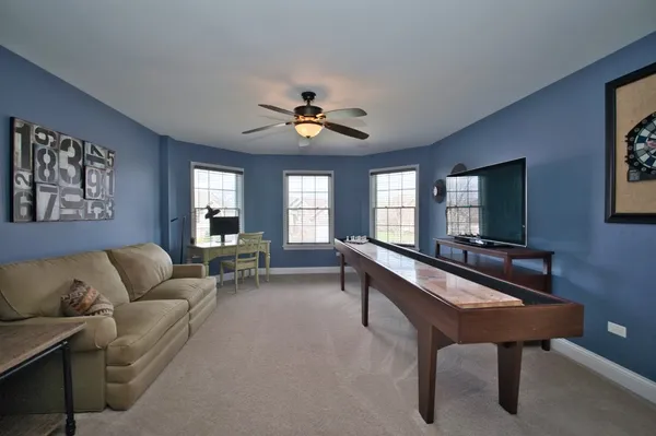 $999,900 | 10 Raes Creek Court, Bolingbrook, IL 60490