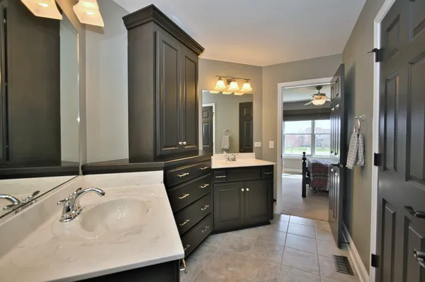 $999,900 | 10 Raes Creek Court, Bolingbrook, IL 60490