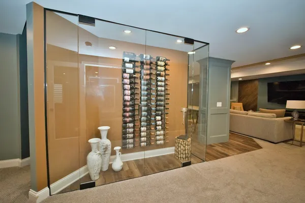 $999,900 | 10 Raes Creek Court, Bolingbrook, IL 60490