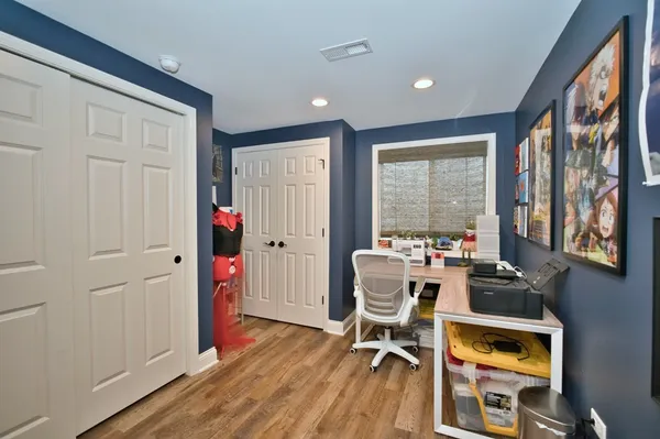 $999,900 | 10 Raes Creek Court, Bolingbrook, IL 60490