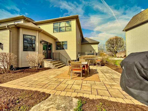 $999,900 | 10 Raes Creek Court, Bolingbrook, IL 60490