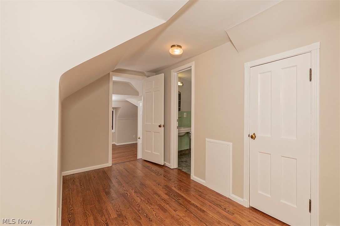 30749 West Landerwood Drive Pepper Pike, OH 44124 - Photo 20 of 35