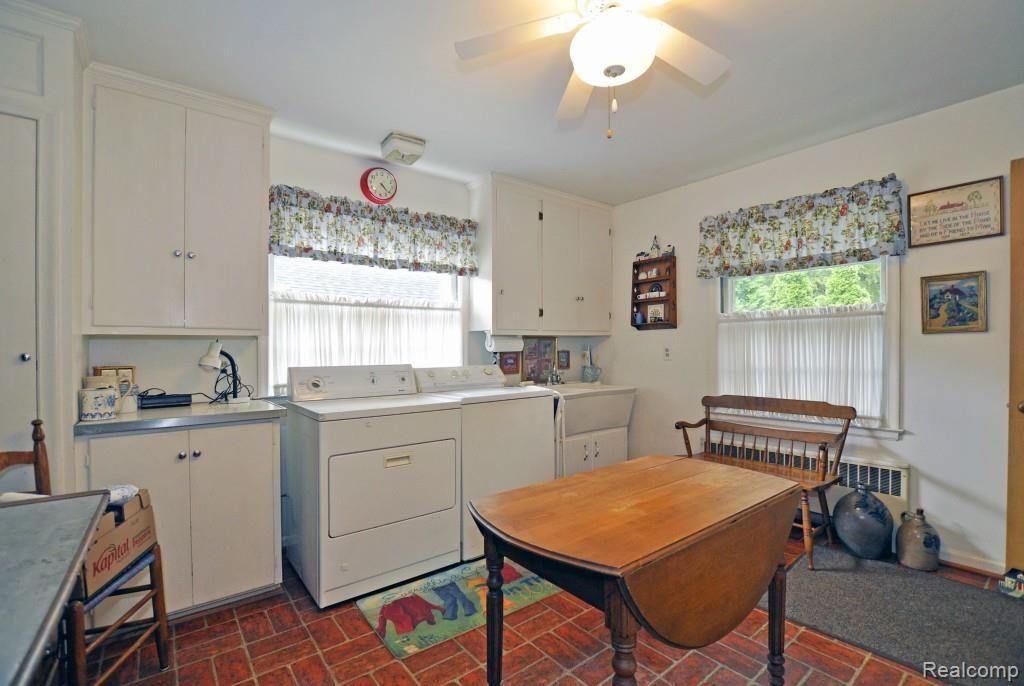 266 Lothrop Road Grosse Pointe, MI 48236 - Photo 12 of 36