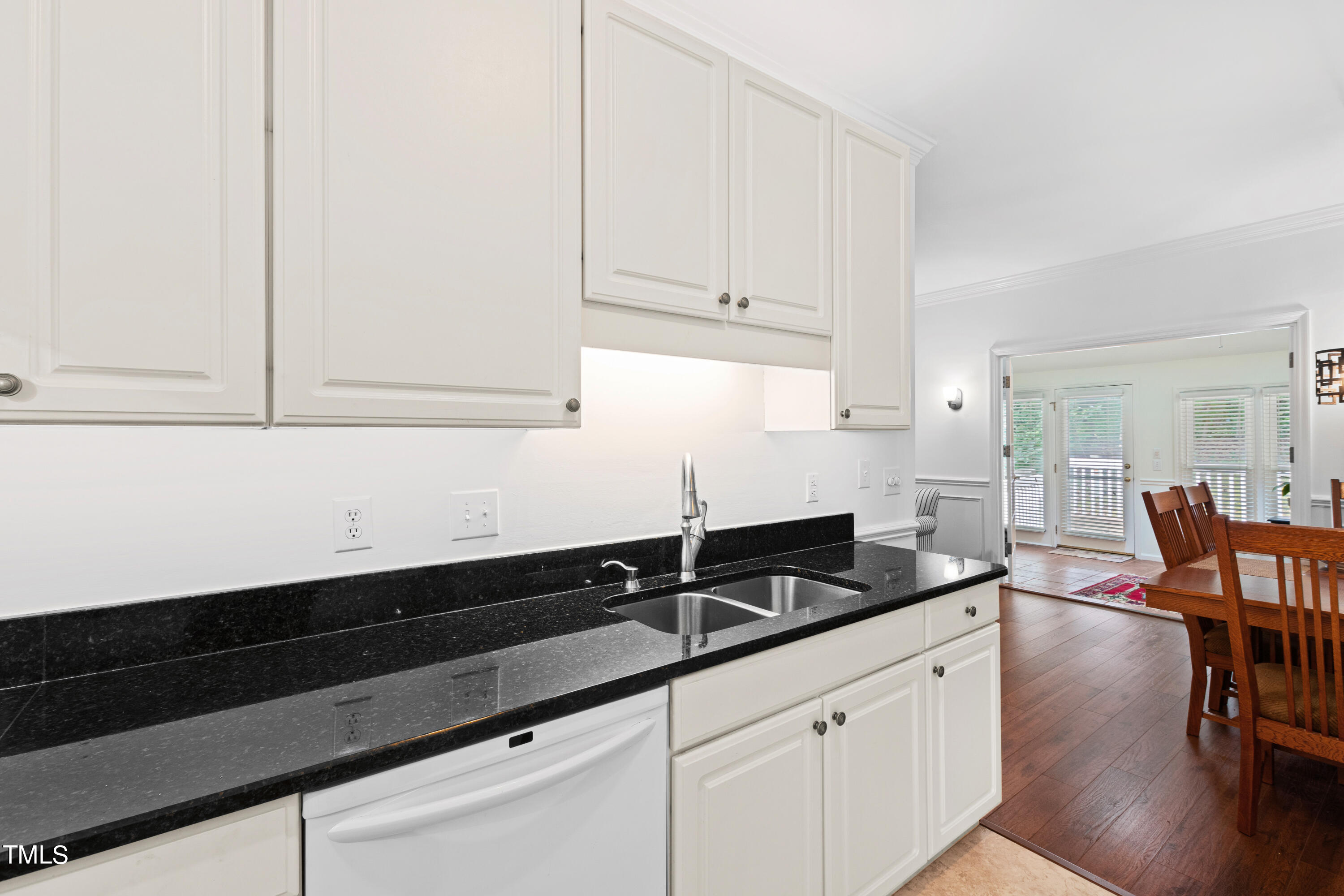3834 Carnegie Lane Raleigh, NC 27612 - Photo 10 of 38 Kitchen 4
