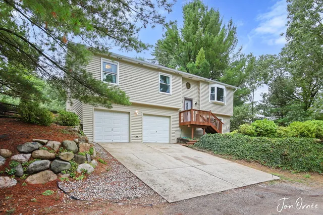 $450,000 | 10808 Simpson West, Greenville, MI 48838