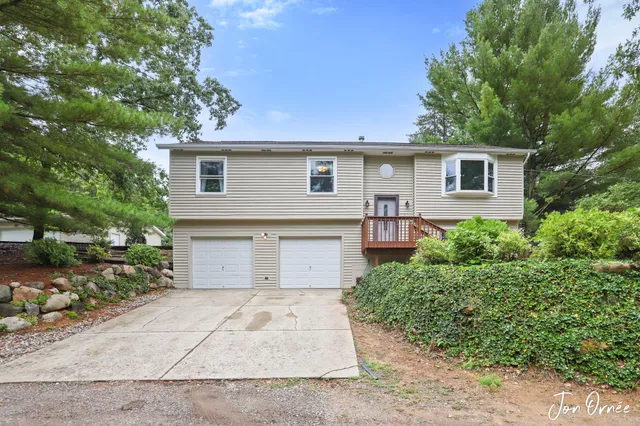 $450,000 | 10808 Simpson West, Greenville, MI 48838