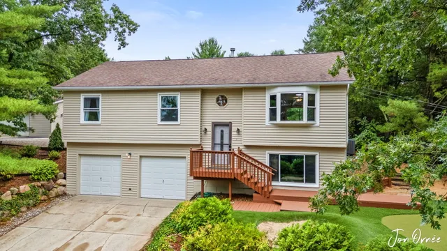 $450,000 | 10808 Simpson West, Greenville, MI 48838